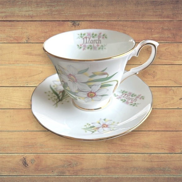 Duchess Fine Bone China March Floral cup and saucer collectible, made in England - Picture 1 of 16